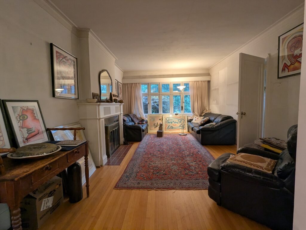 Parkview living room before